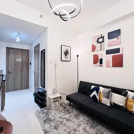 1-Bedroom With Balcony