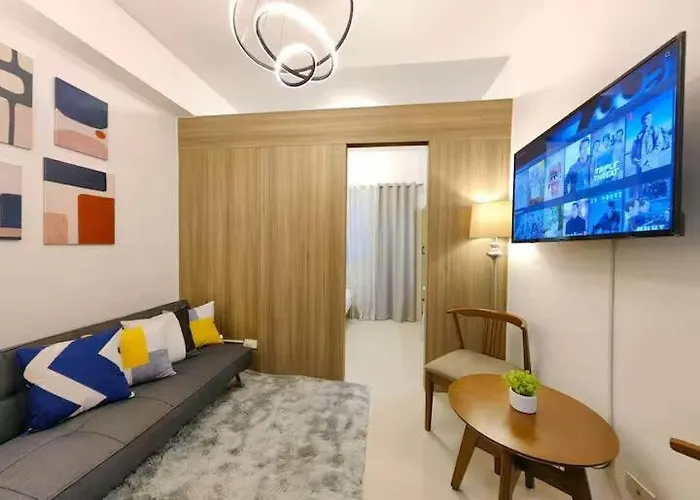 Apartment 1-bedroom With Balcony *
